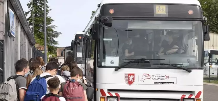 location bus scolaire avec chauffeur